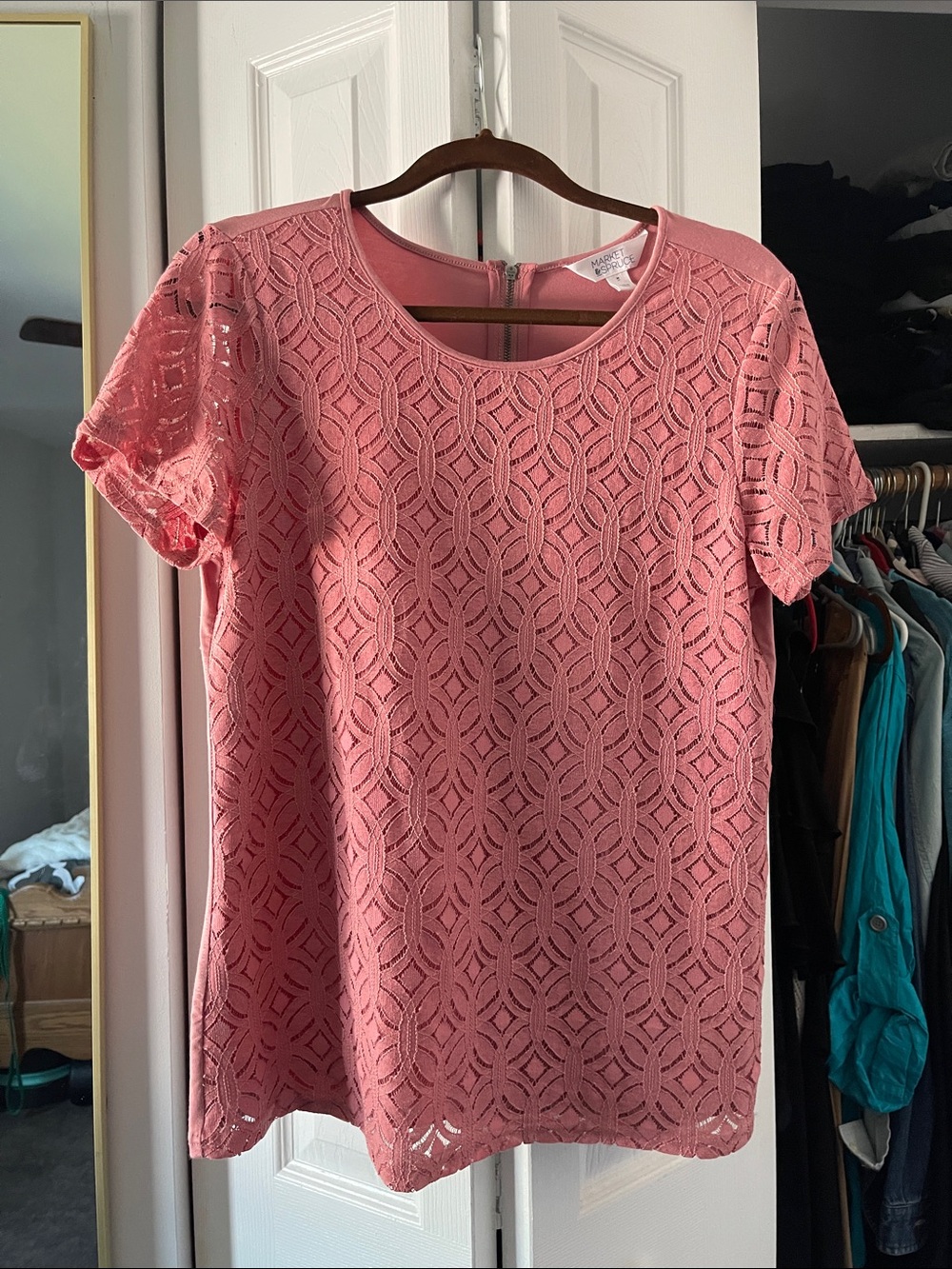 Market & Spruce Rose Pink Short Sleeve Lace Overlay Top